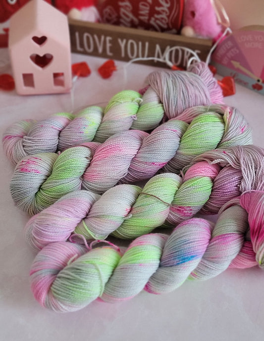 Pop That Collar-ish Sock Weight Yarn / Ready to Ship