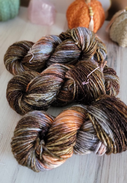 Forest Brocéliande SBL130 SHIMMER (lite super bulky) / Ready to Ship