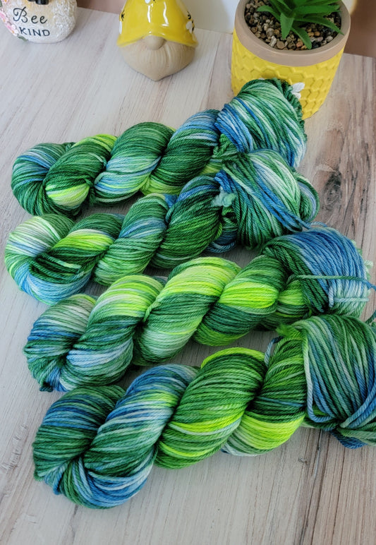 Icee Pop Worsted 219 Yards / Ready to Ship