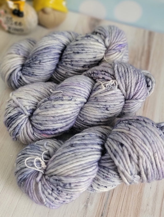 OOAK WS2 SBL130 SHIMMER (lite super bulky) / Ready to Ship