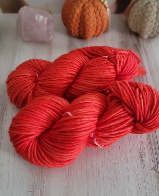 OOAK Coral SBL130 (lite super bulky) / Ready to Ship