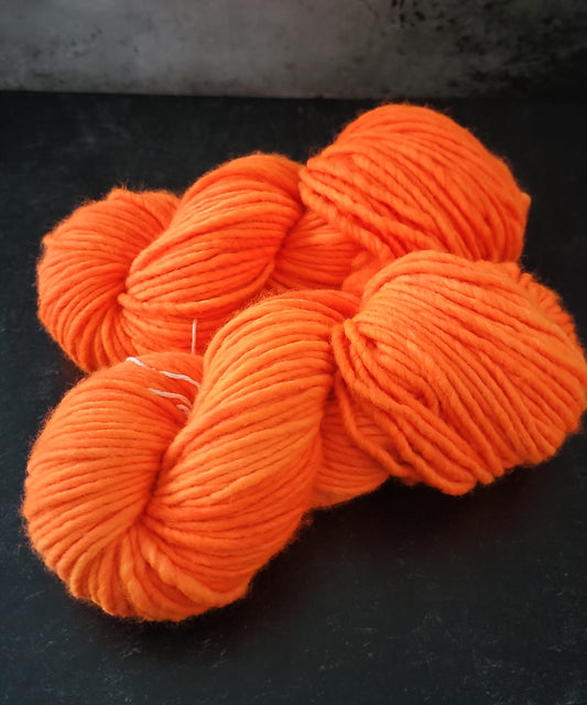 Tang SBL130 (lite super bulky) / Ready to Ship